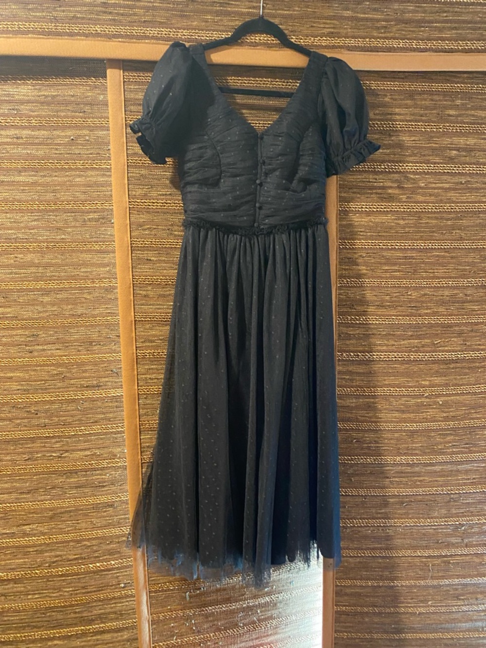 Ivy City Black Tulle Puff-Sleeve Dress